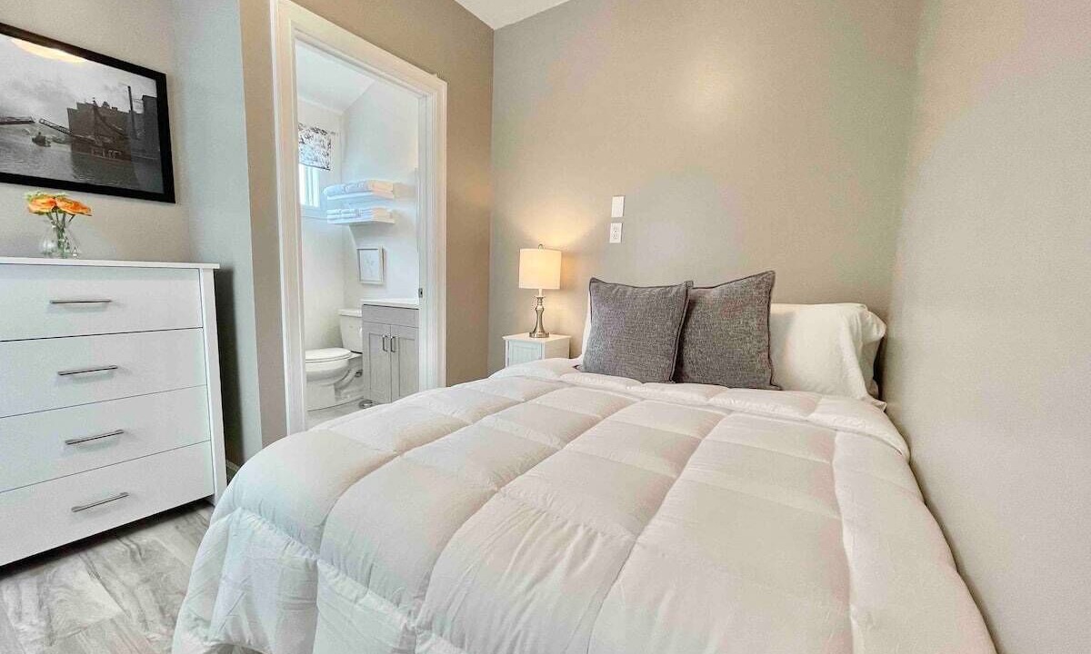 Photo of Bedroom in Cheektowaga