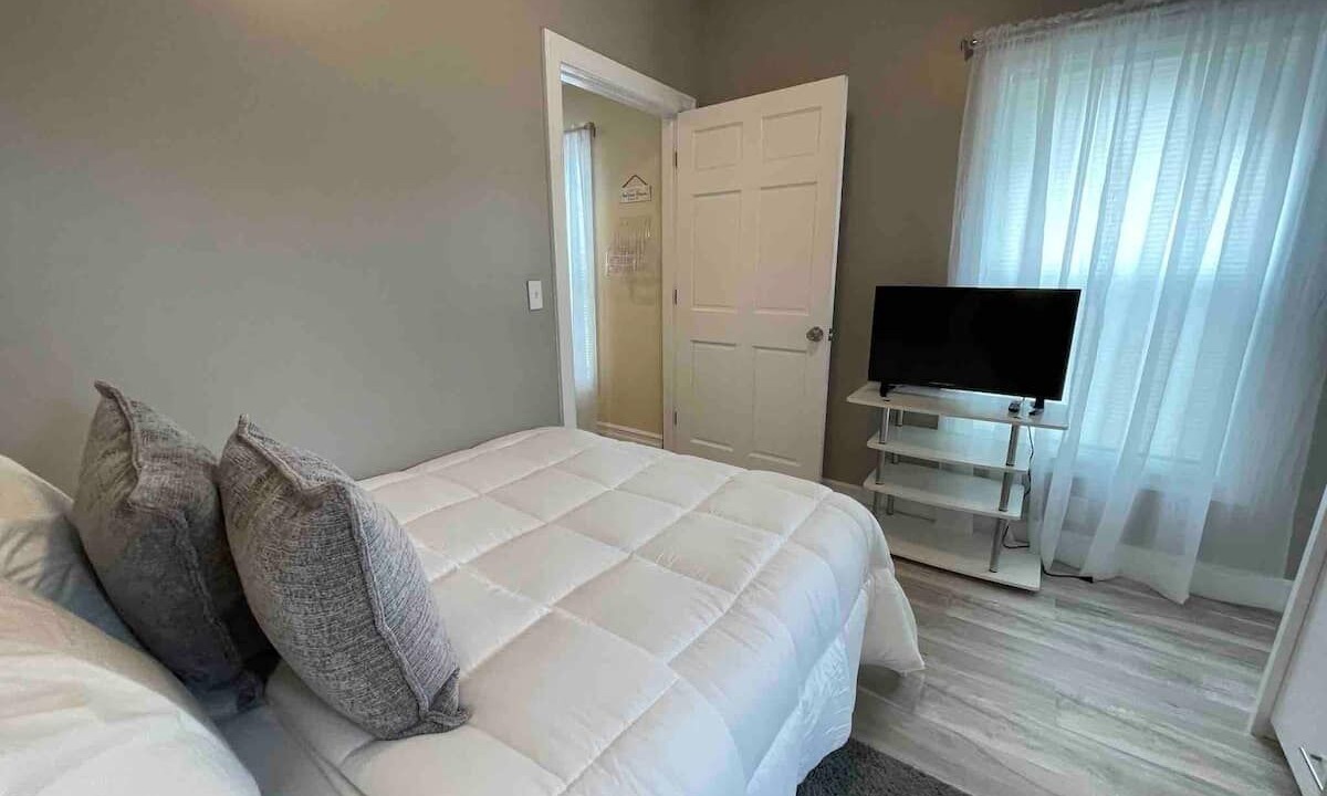Photo of Bedroom in Cheektowaga