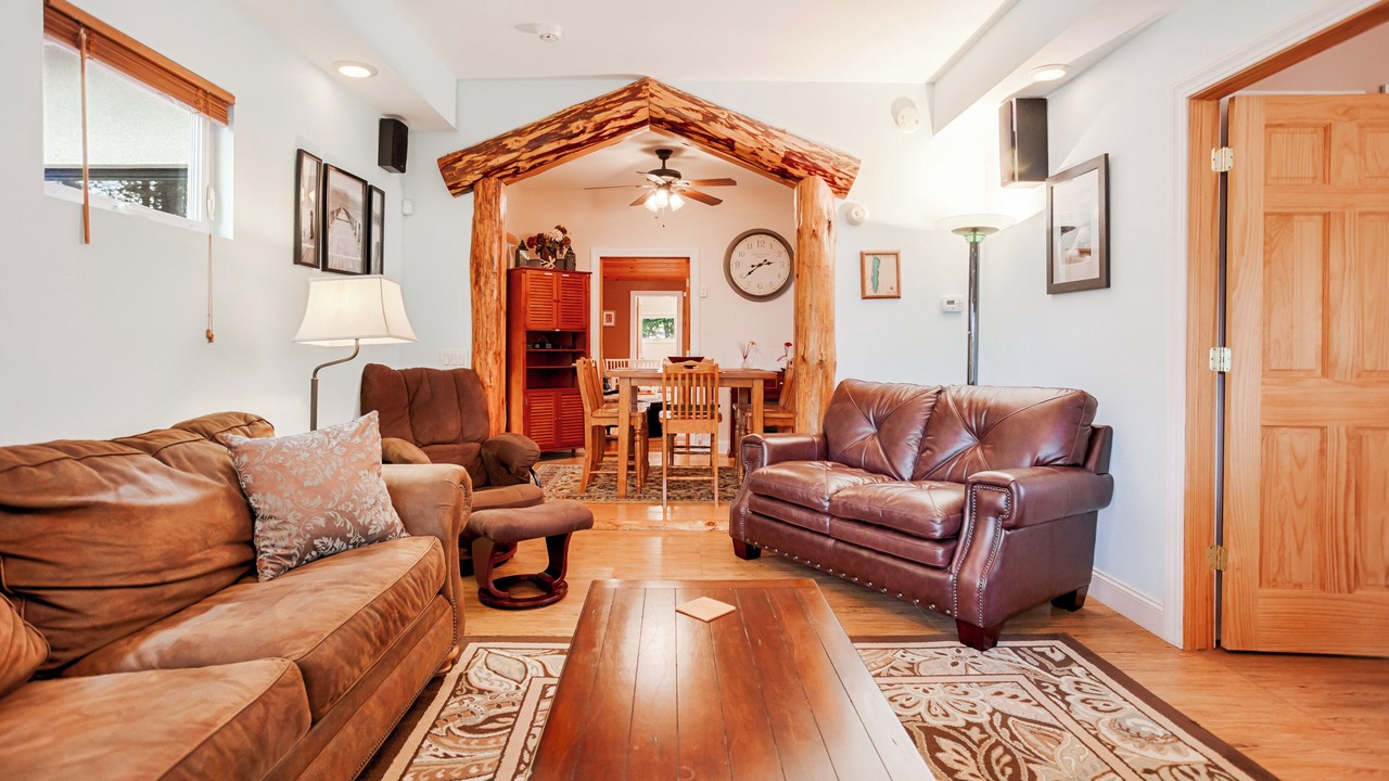 Photo of Livingroom in Honeoye