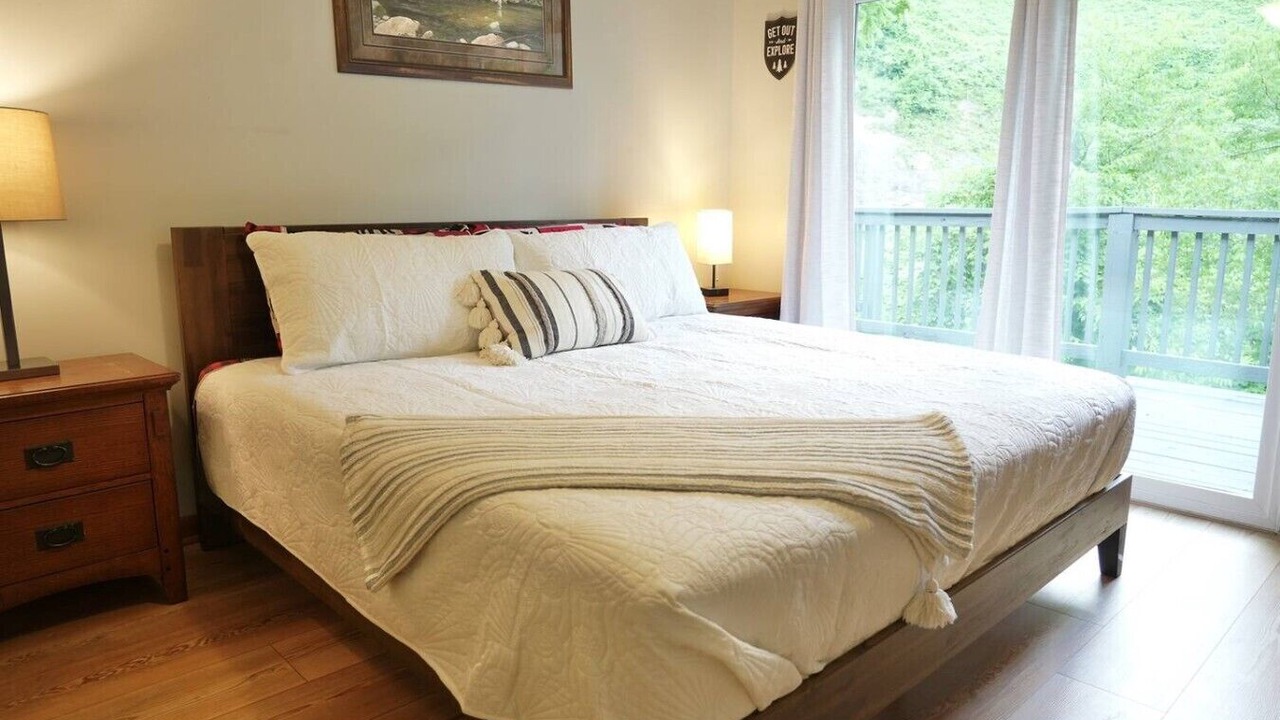 Photo of Bedroom in Cullowhee