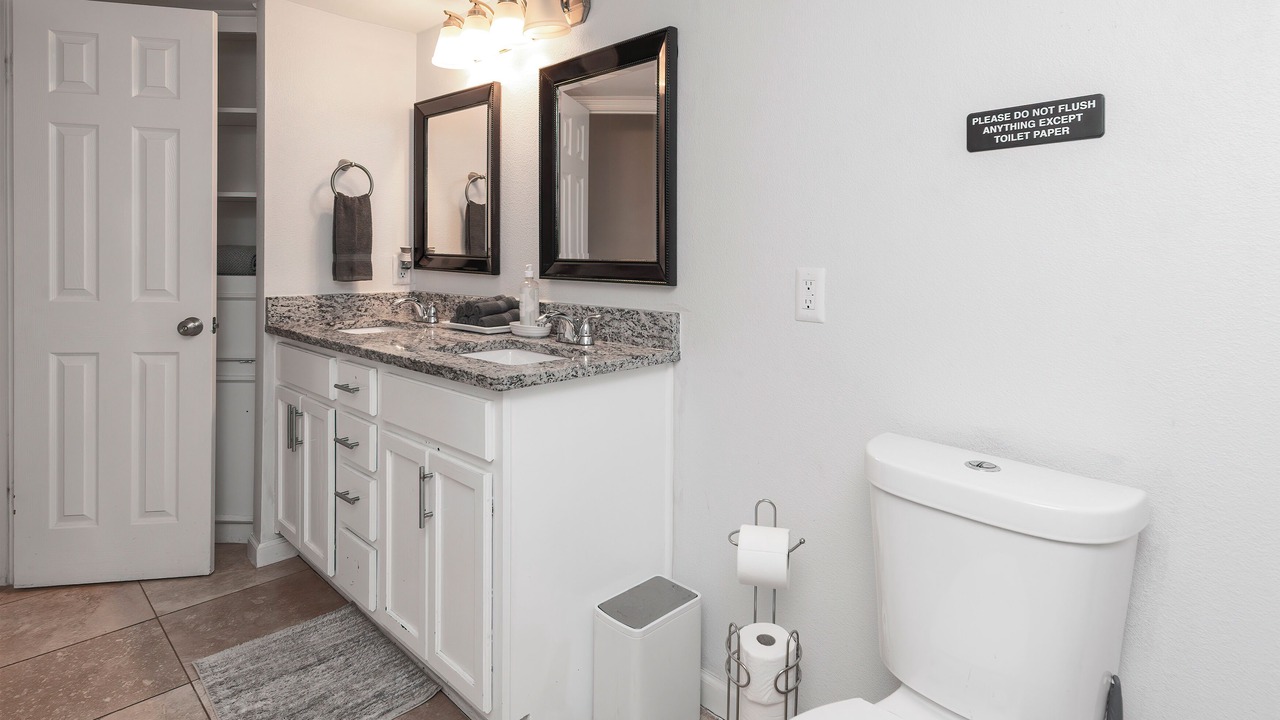 Photo of Bathroom in Grand Prairie