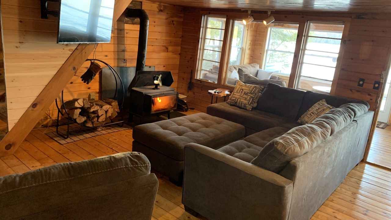Photo of Livingroom in Farmington Falls