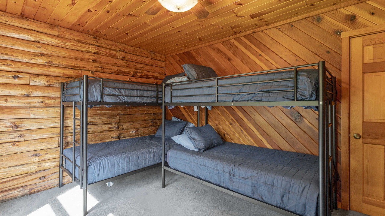 Photo of Bedroom in Wiscasset