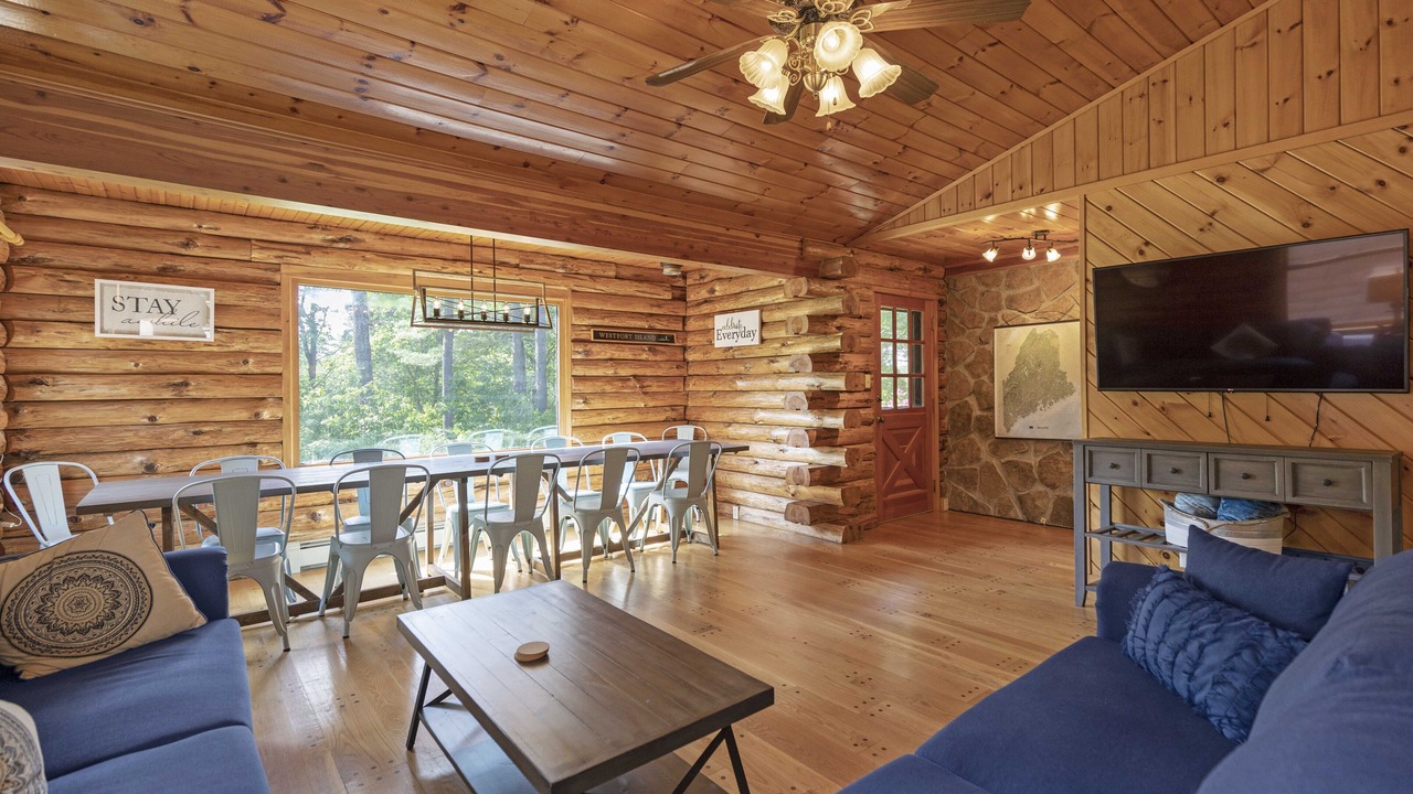 Photo of Livingroom in Wiscasset