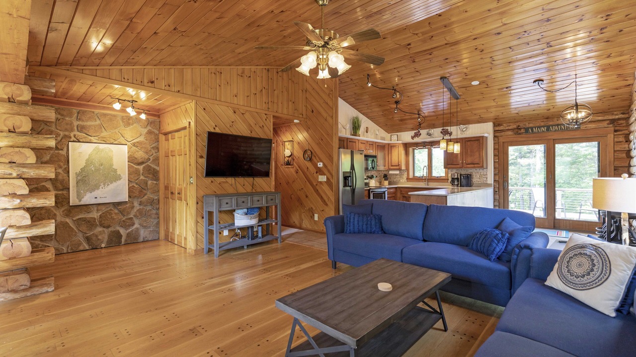 Photo of Livingroom in Wiscasset
