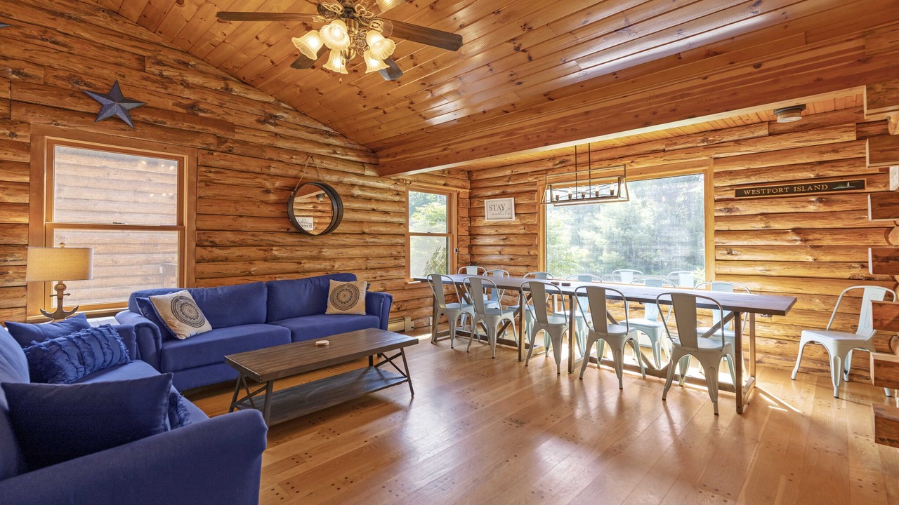 Photo of Livingroom in Wiscasset