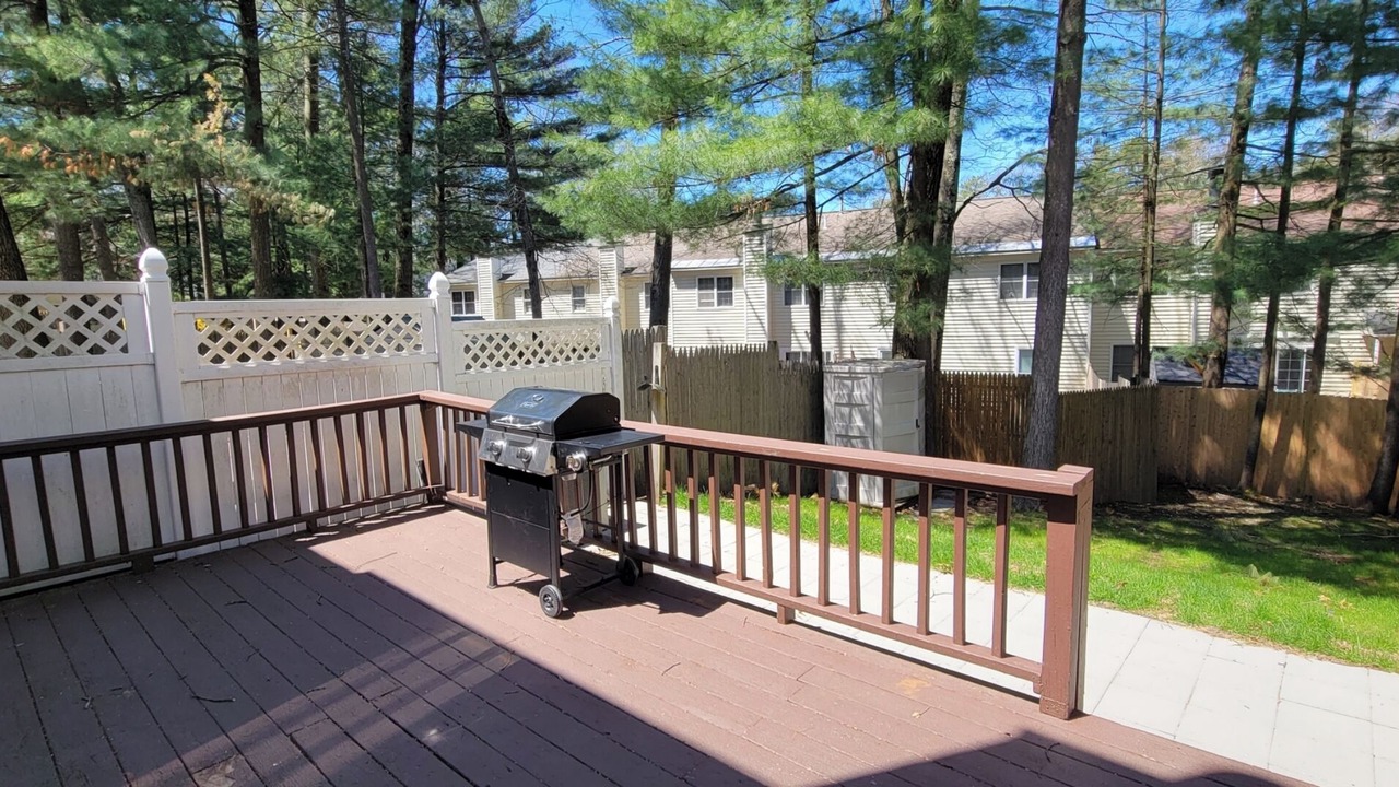 Photo of Patio Balcony in Geyser Crest