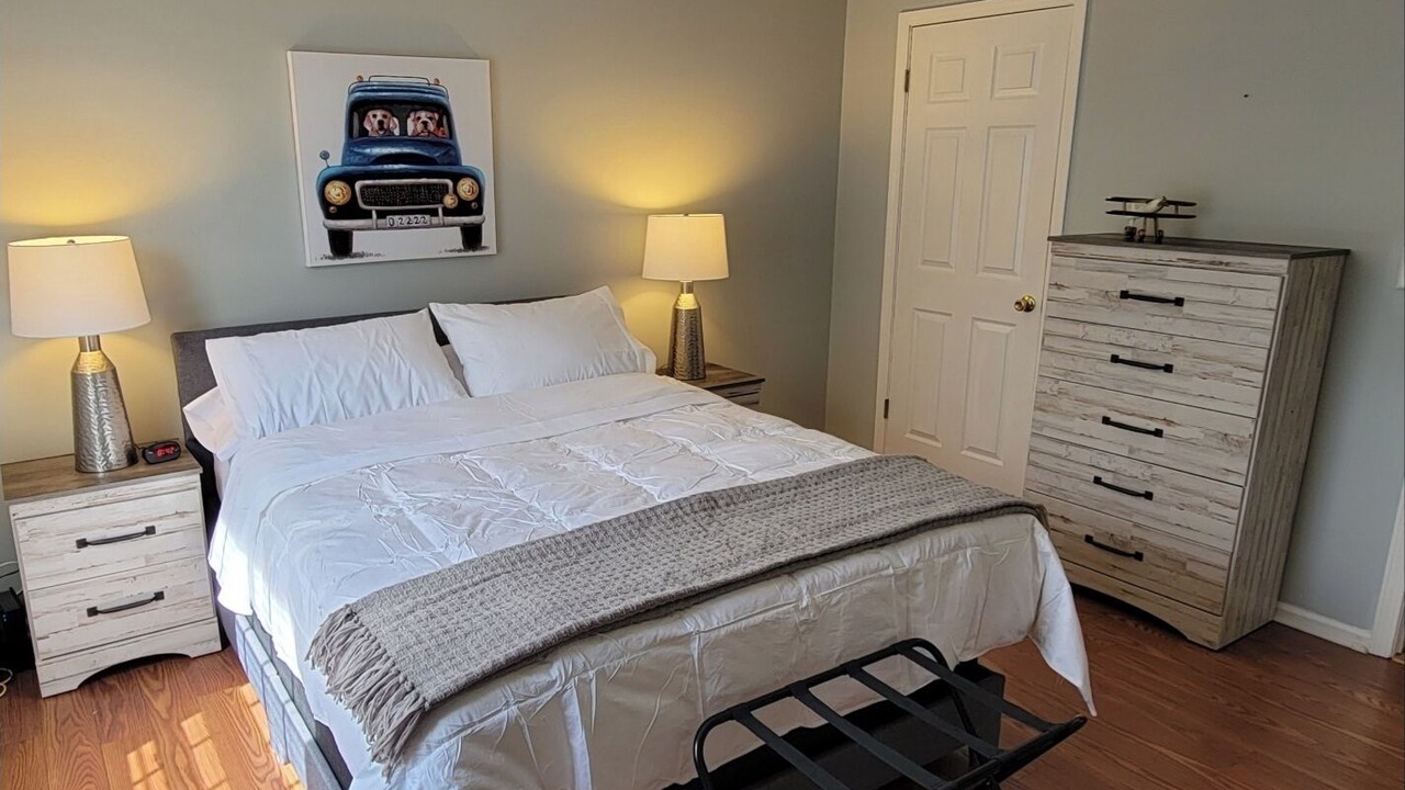 Photo of Bedroom in Geyser Crest