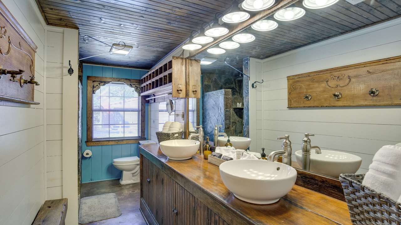 Photo of Bathroom in Alba