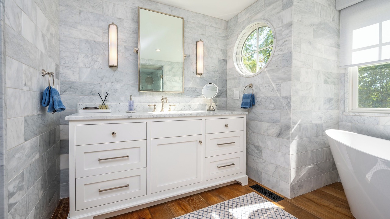 Photo of Bathroom in Cape Porpoise