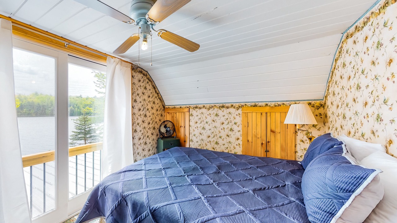 Photo of Bedroom in Weeks Mills
