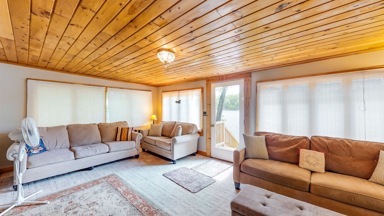 Photo of Livingroom in Weeks Mills
