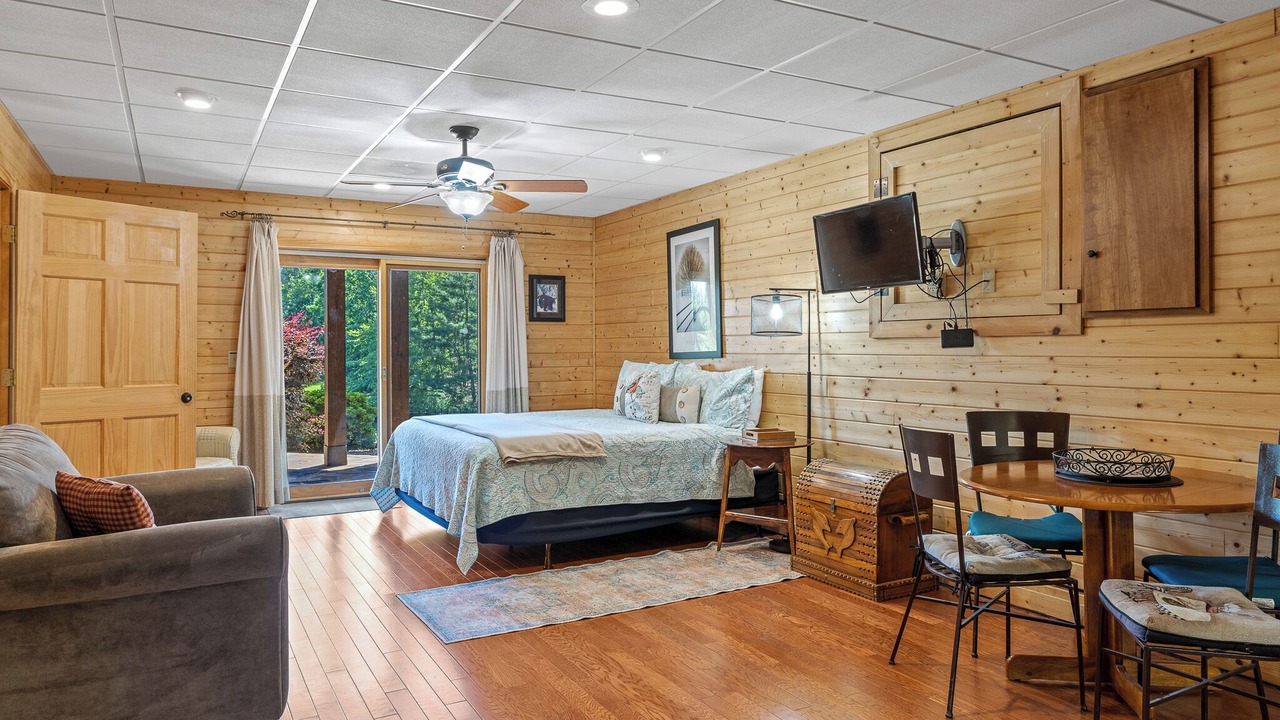 Photo of Bedroom in Cleveland
