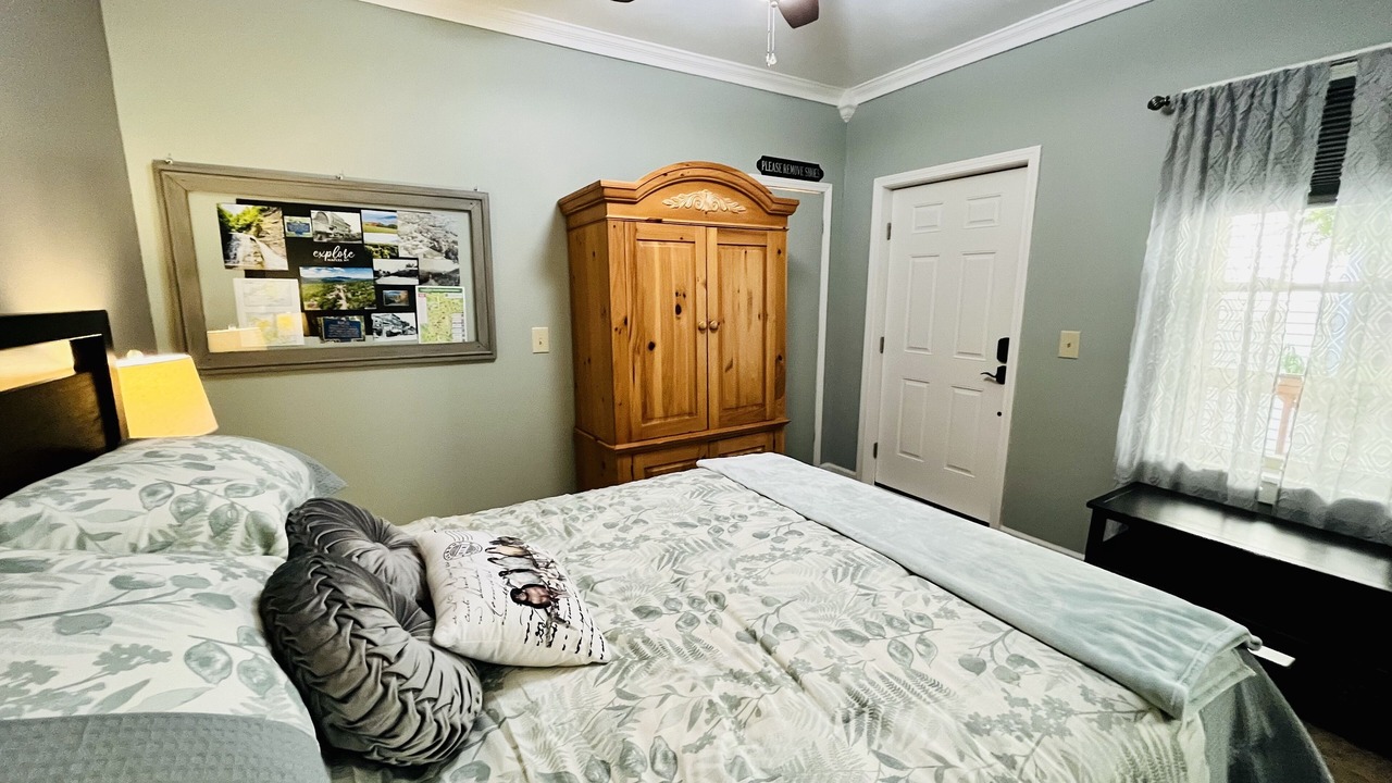 Photo of Bedroom in Naples