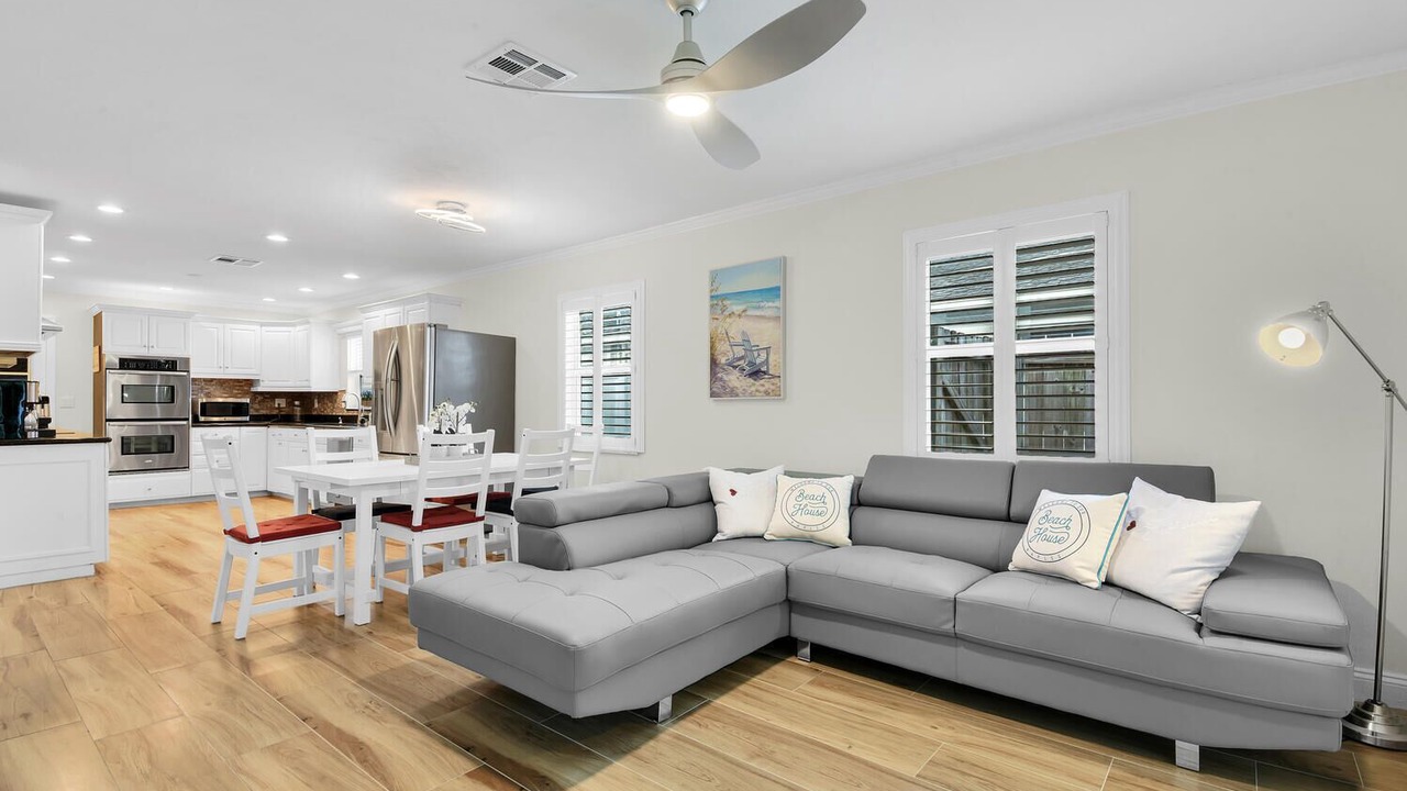 Photo of Livingroom in Naples Park
