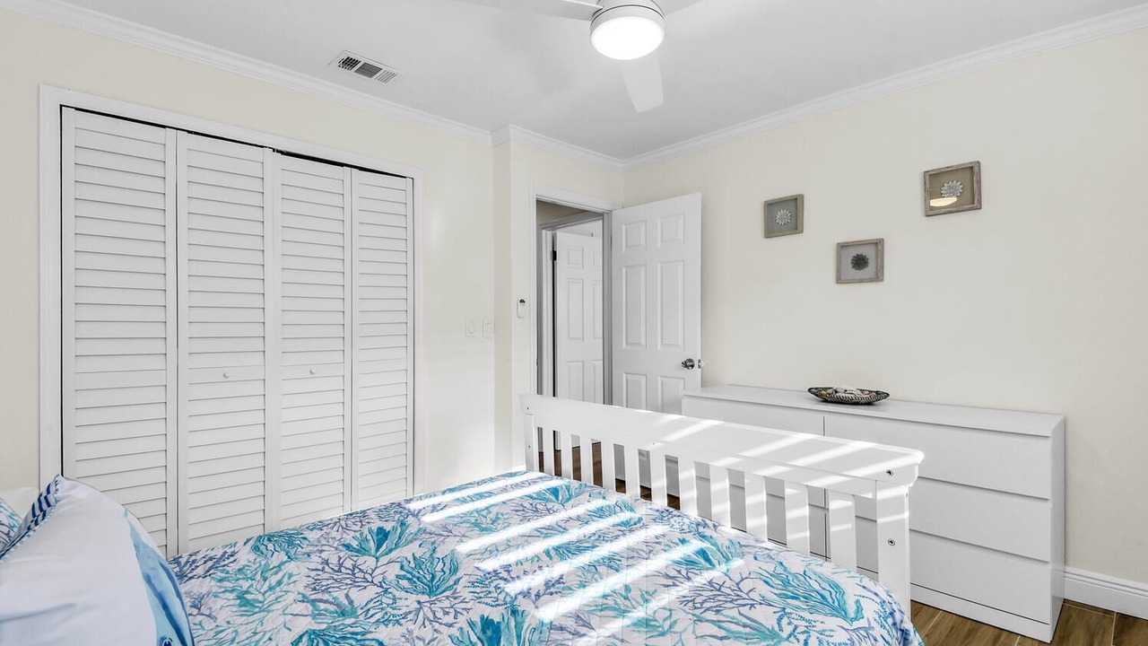 Photo of Bedroom in Naples Park