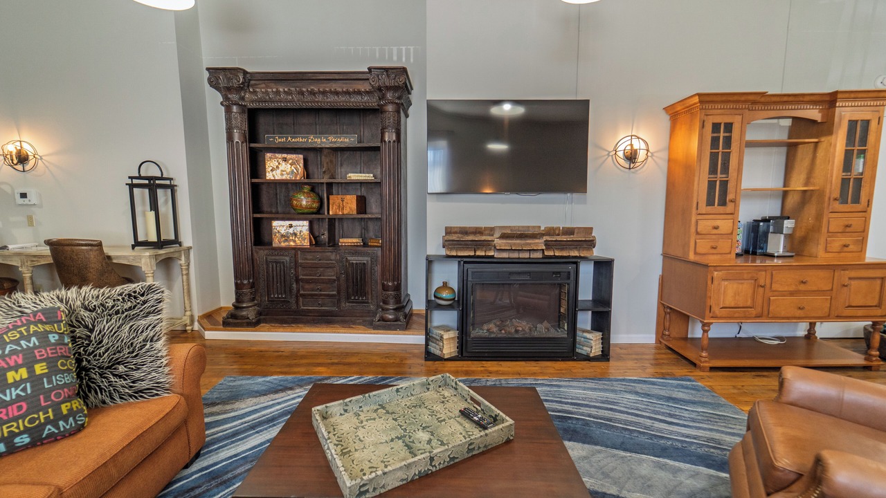 Photo of Livingroom in Grove City