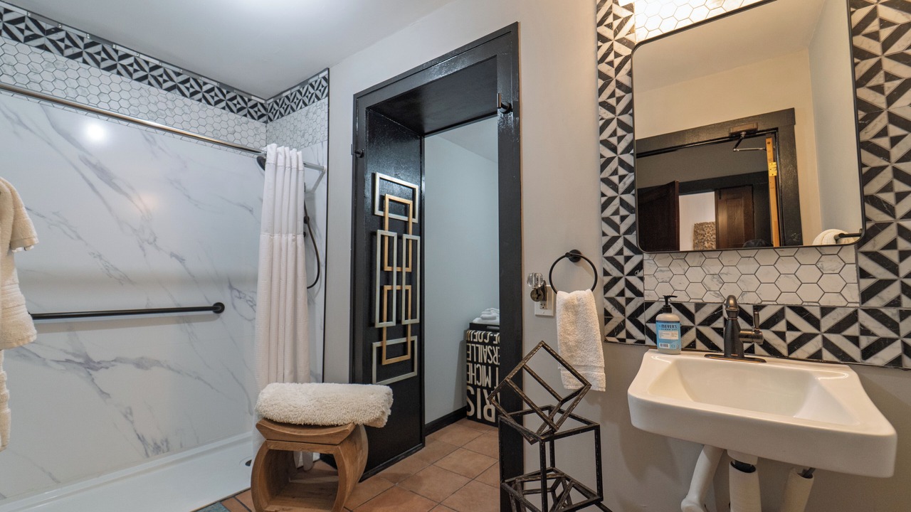 Photo of Bathroom in Grove City