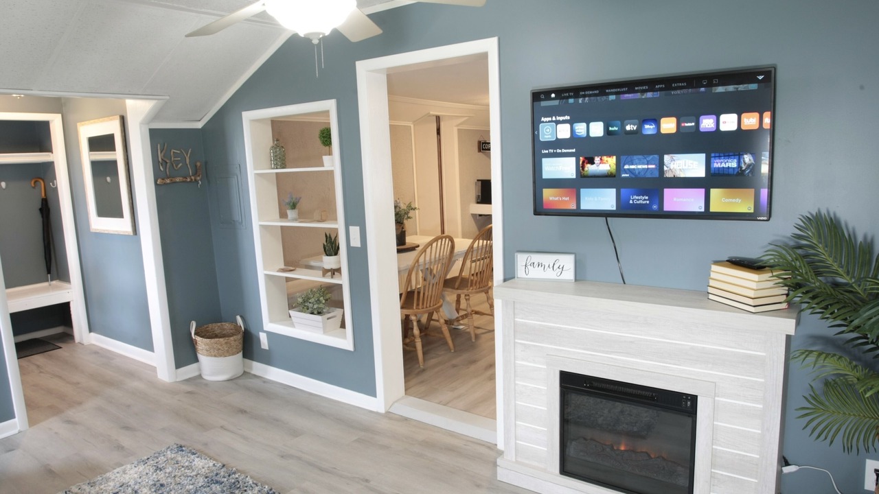 Photo of Livingroom in Lakewood