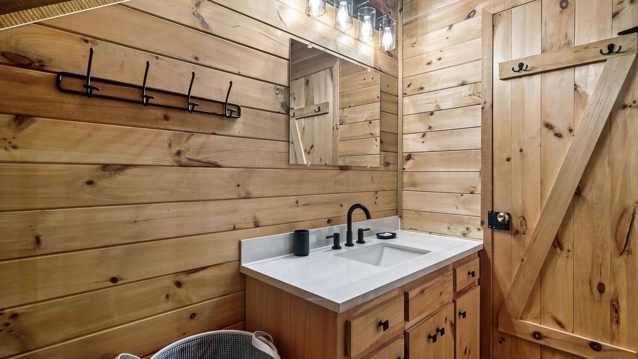 Photo of Bathroom in Dial
