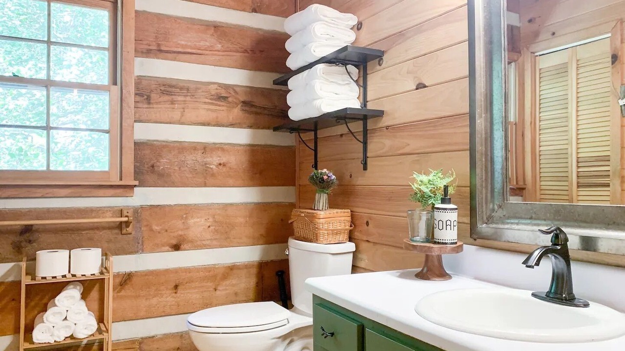 Photo of Bathroom in Dial