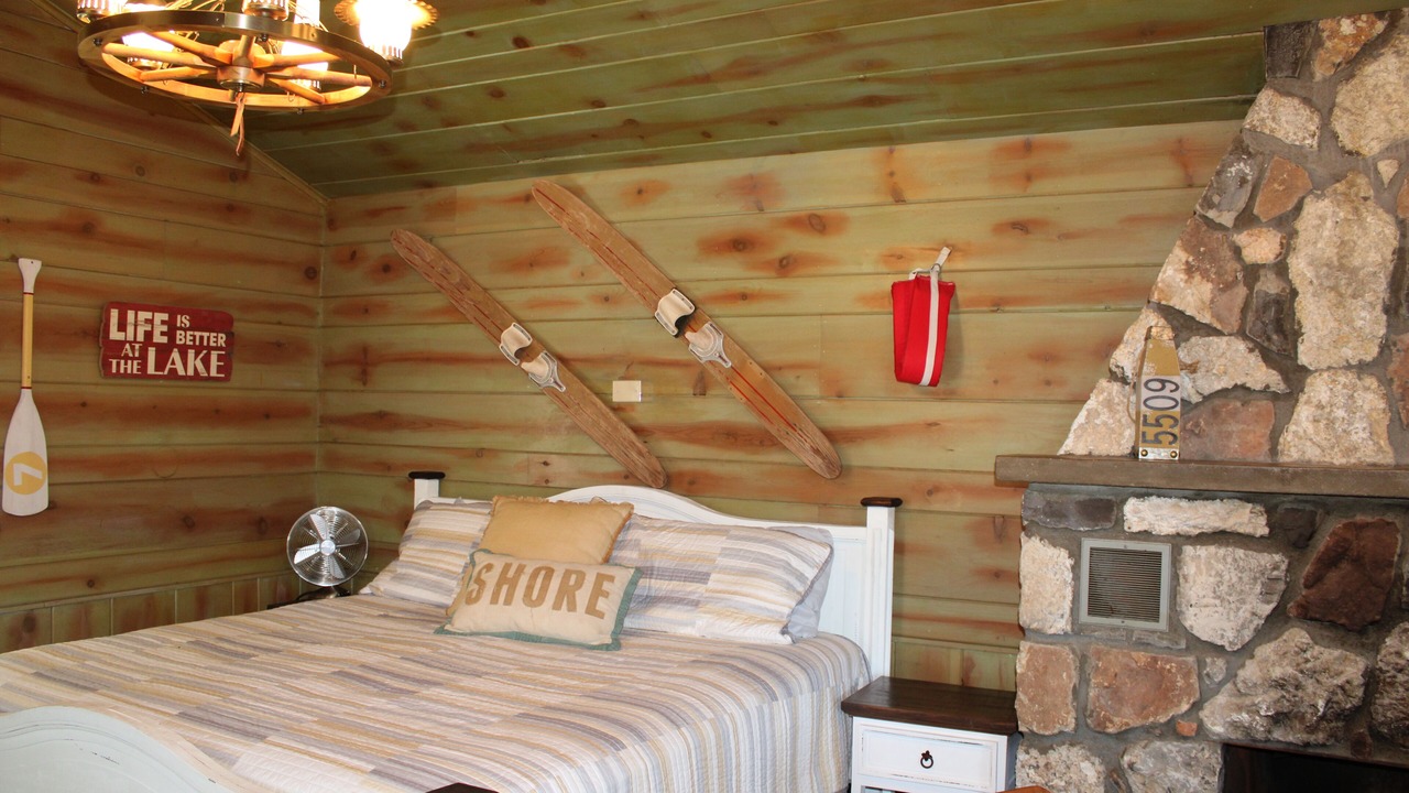 Photo of Bedroom in Dennis