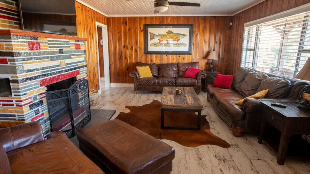 Photo of Livingroom in Russellville