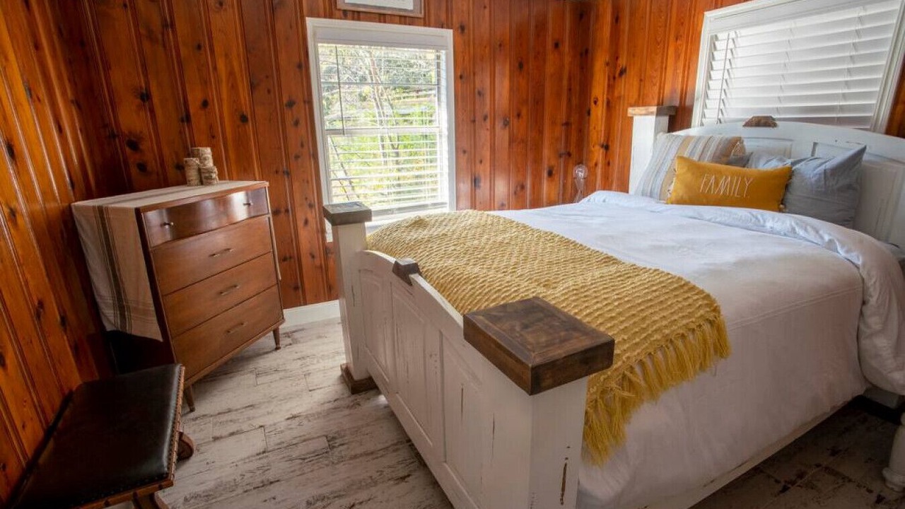Photo of Bedroom in Russellville