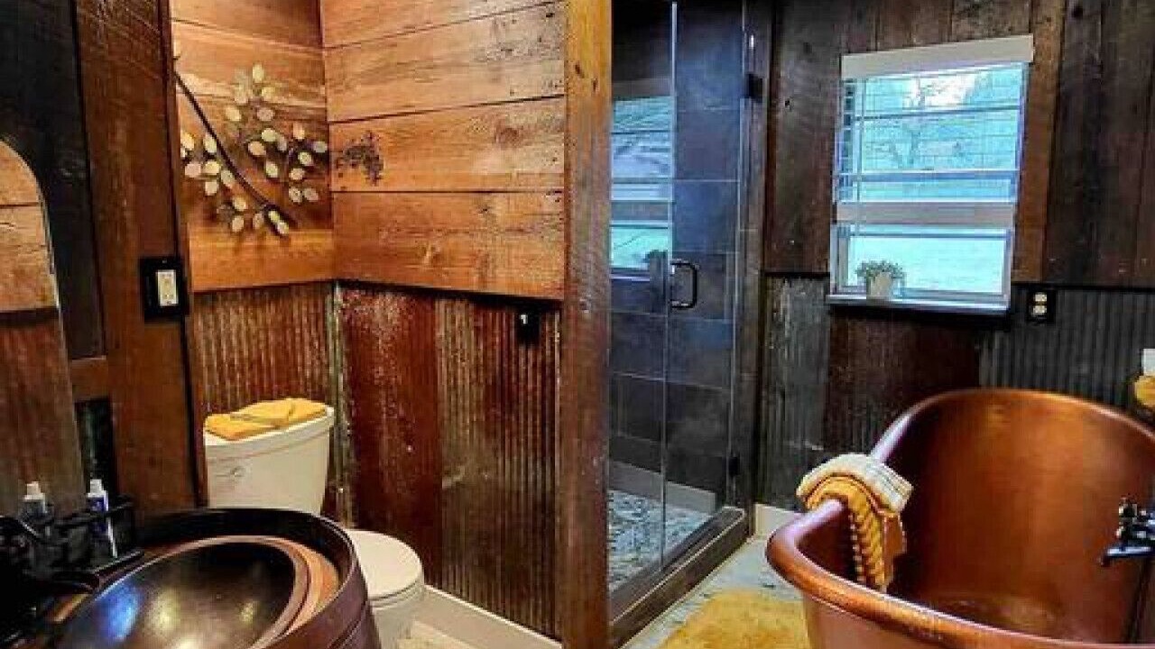 Photo of Bathroom in Russellville