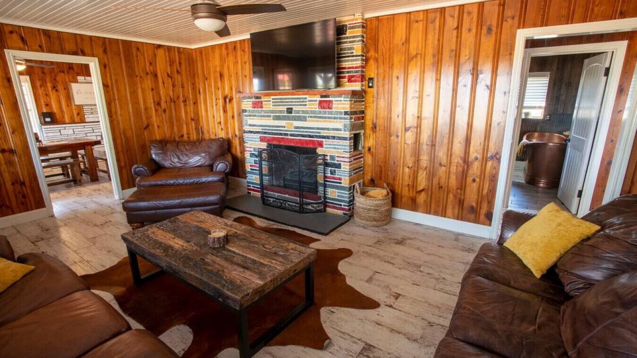 Photo of Livingroom in Russellville