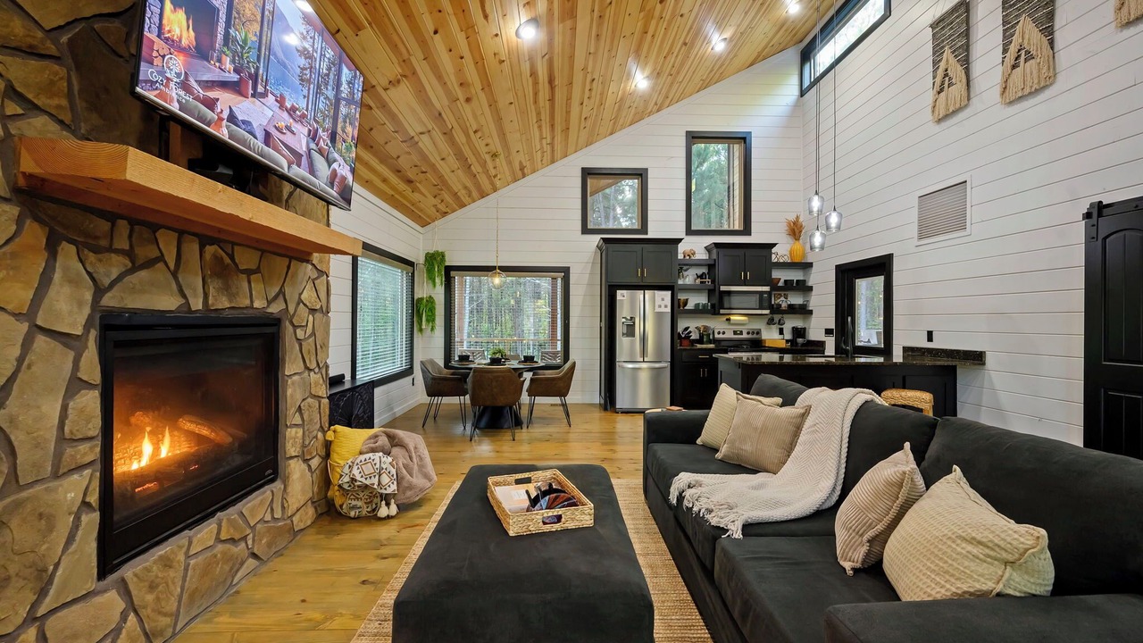 Photo of Livingroom in Pickens