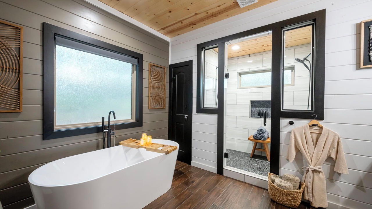 Photo of Bathroom in Pickens