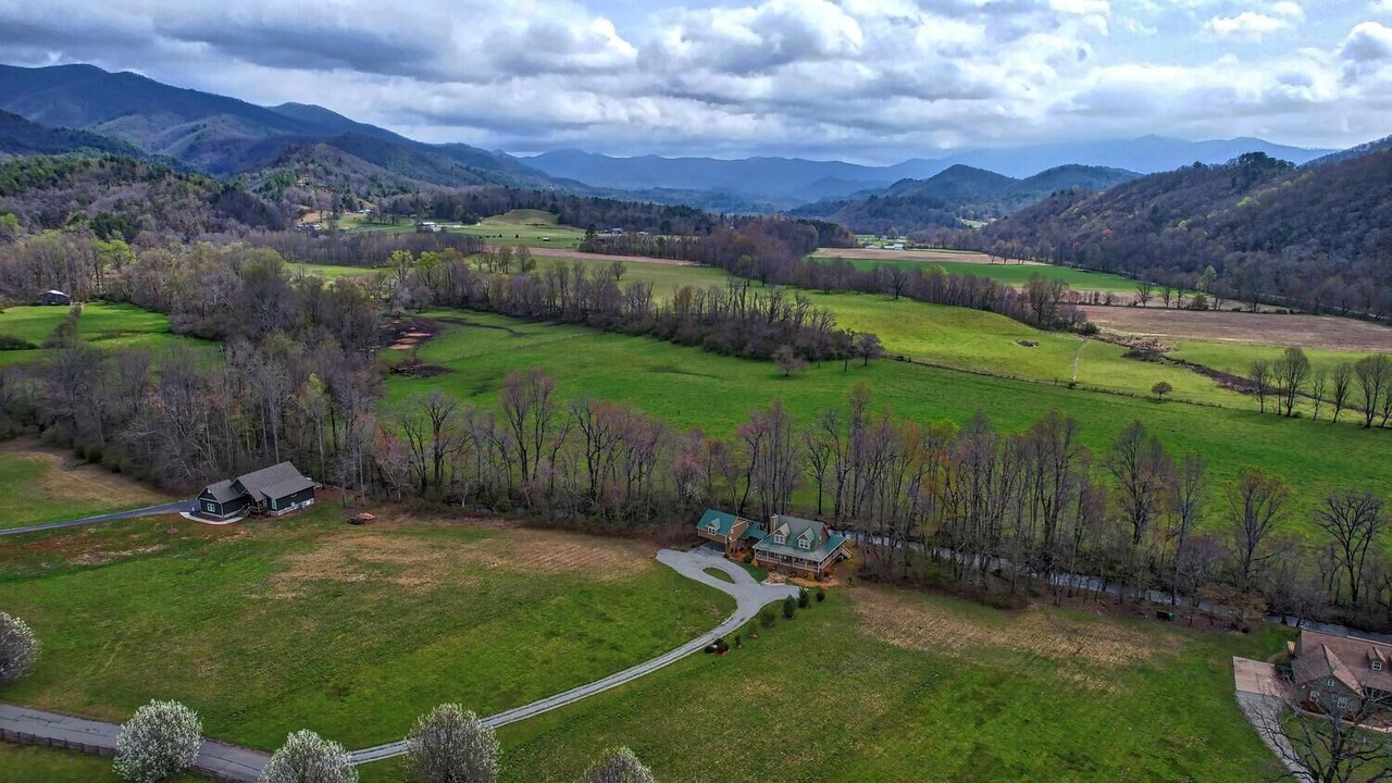 Photo of Others in Hayesville
