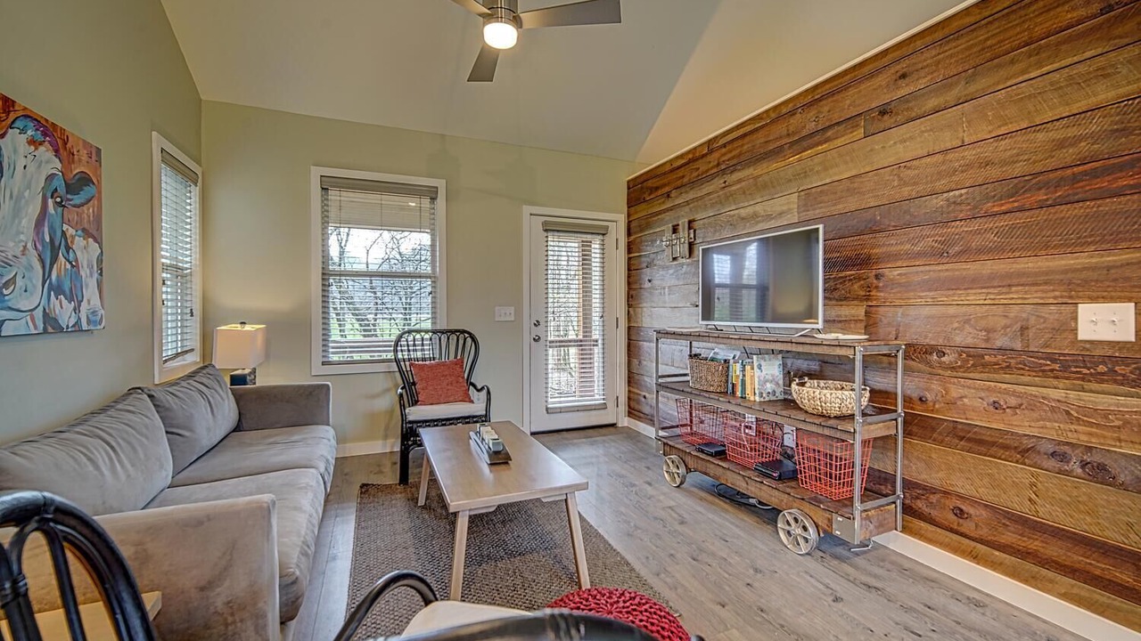 Photo of Bedroom in Hayesville