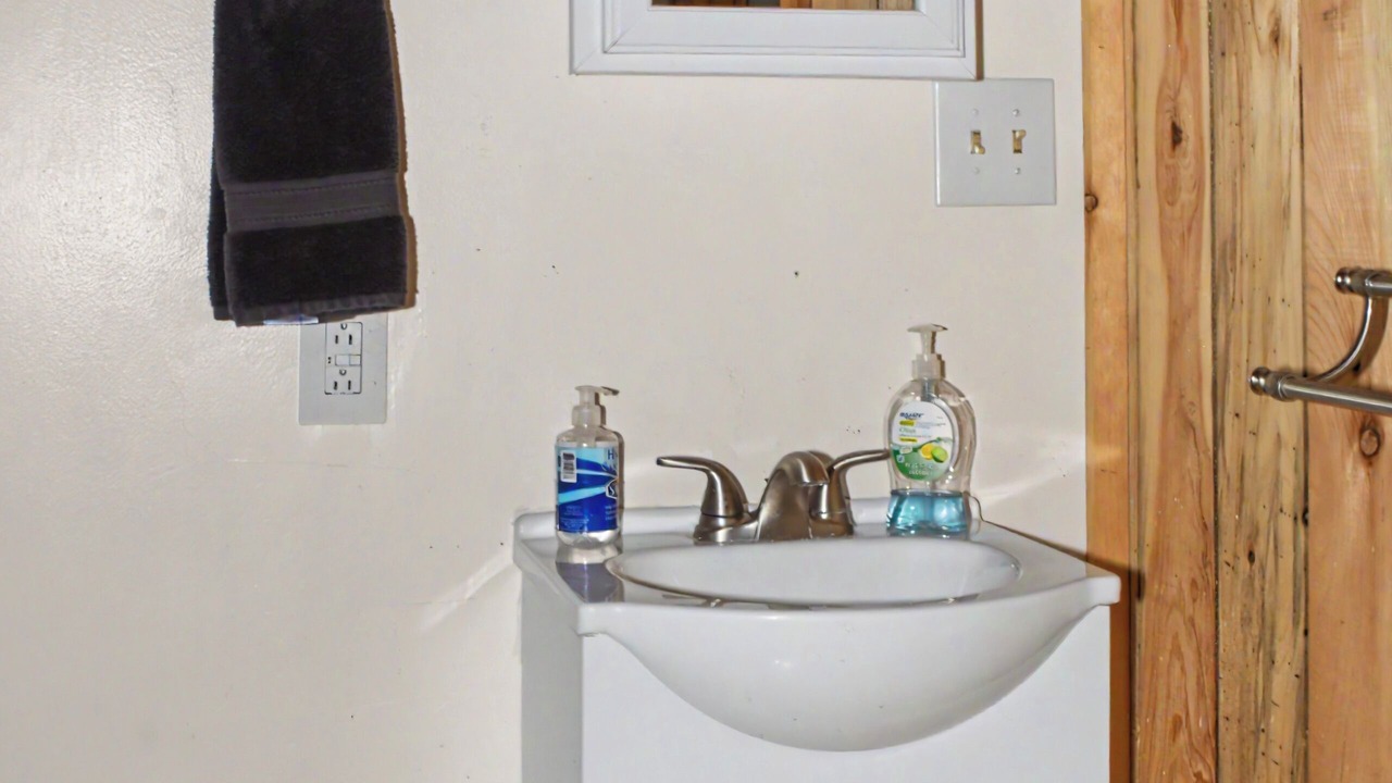 Photo of Bathroom in Town of Catharine