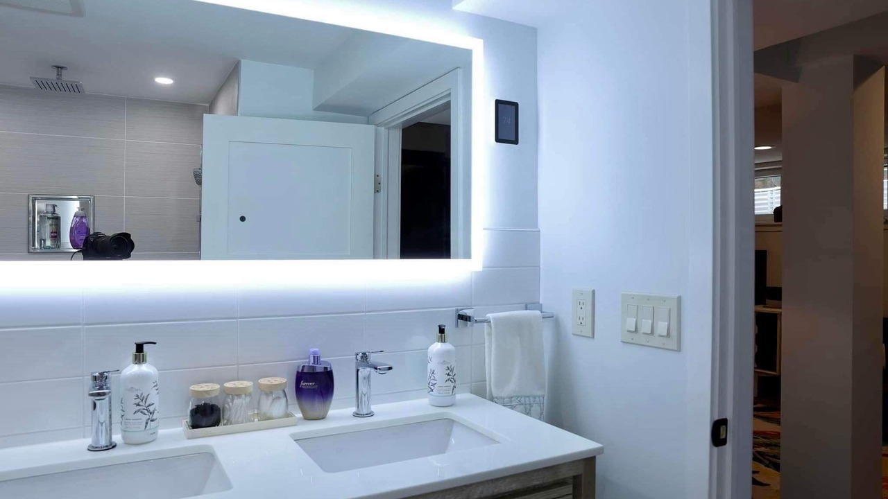 Photo of Bathroom in East Aurora