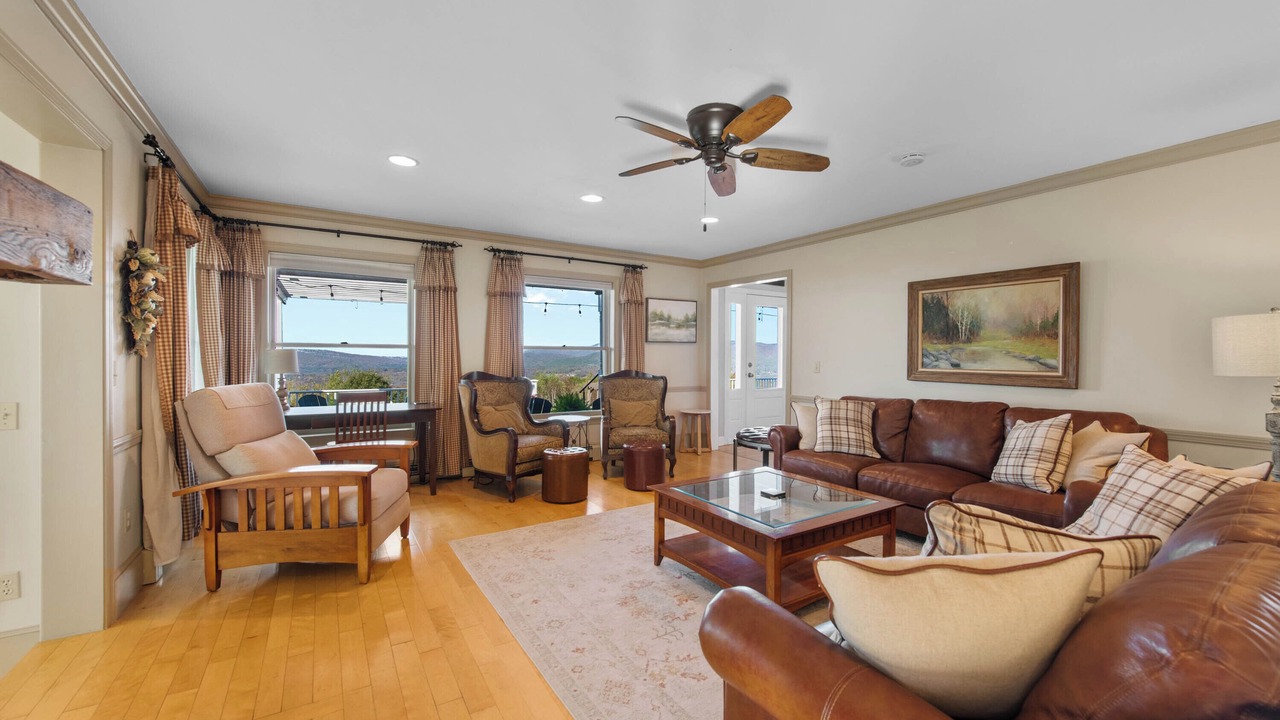 Photo of Livingroom in West Paris