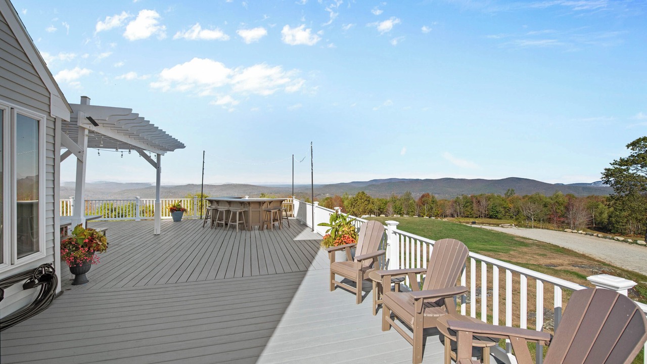 Photo of Patio Balcony in West Paris