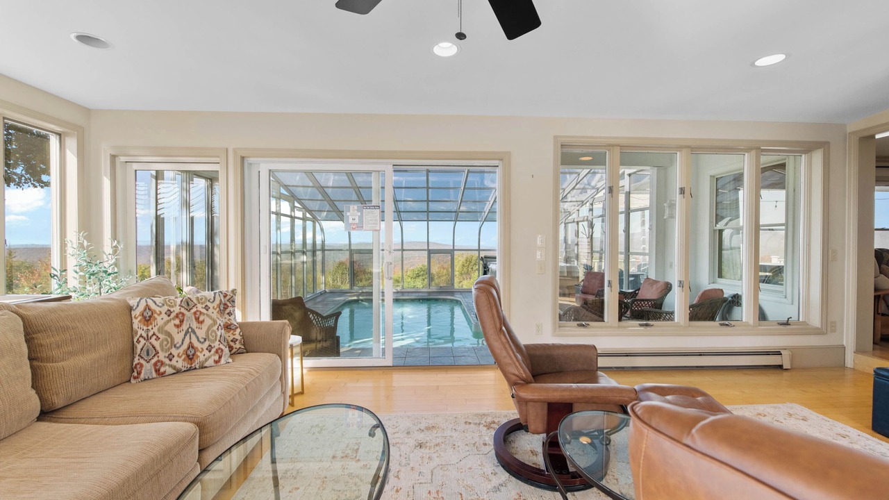 Photo of Livingroom in West Paris