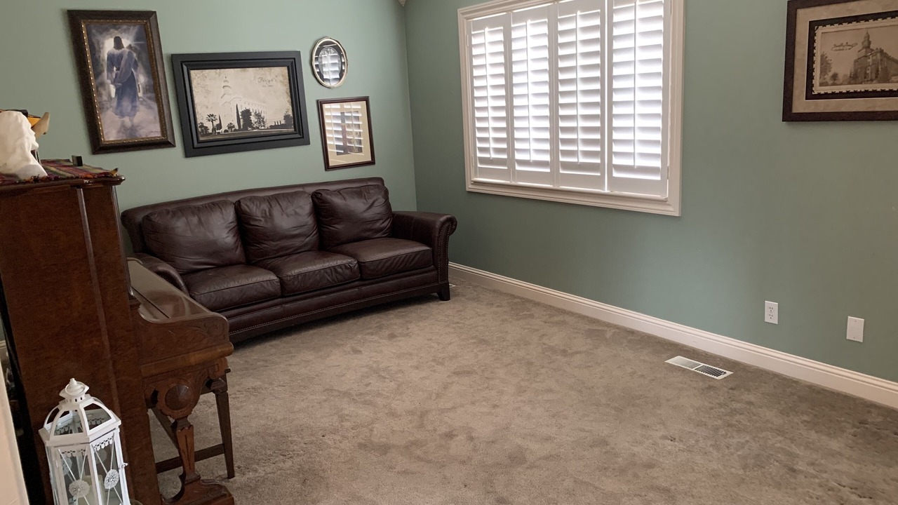 Photo of Livingroom in Cedar City