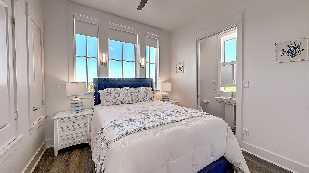 Photo of Bedroom in Port Aransas