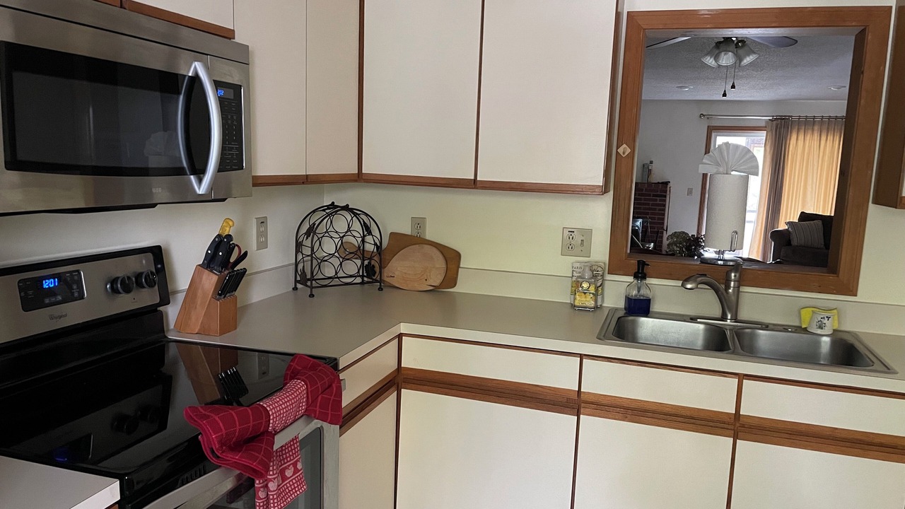 Photo of Kitchen in Center Conway