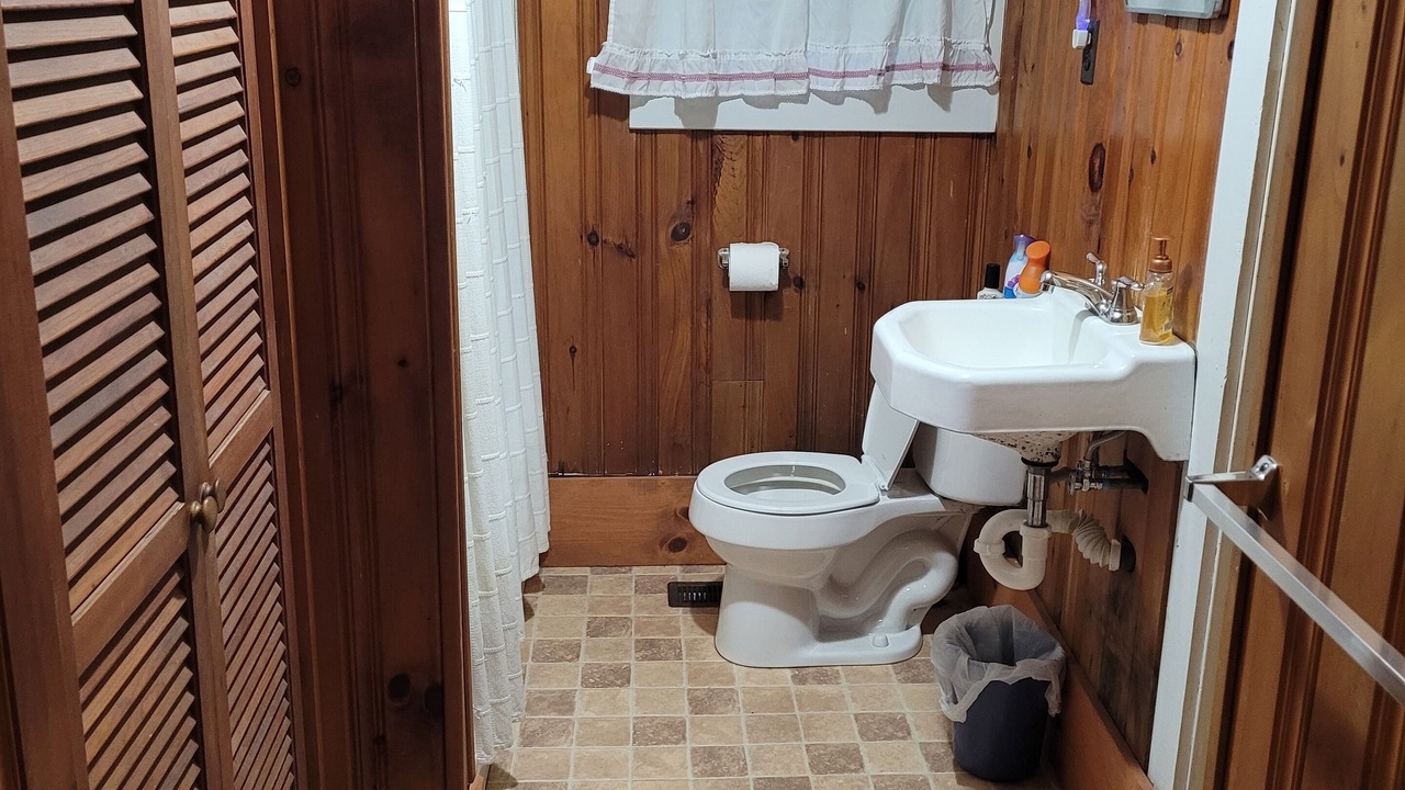Photo of Bathroom in Readfield