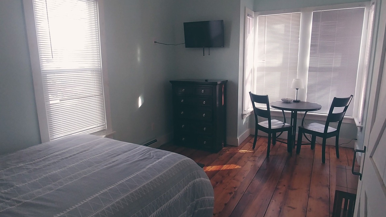 Photo of Bedroom in East Bayside
