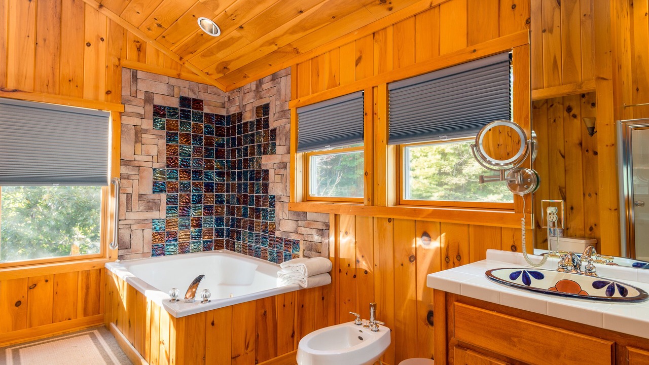 Photo of Bathroom in Clayton