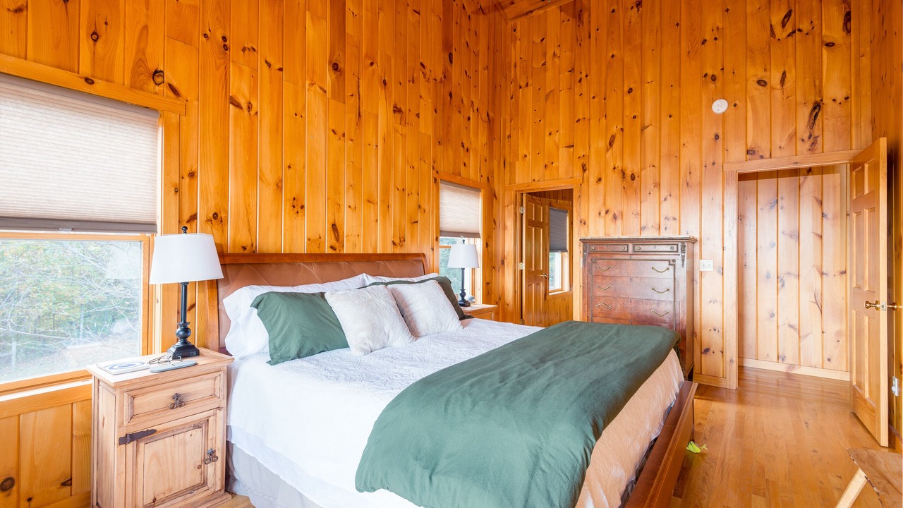 Photo of Bedroom in Clayton
