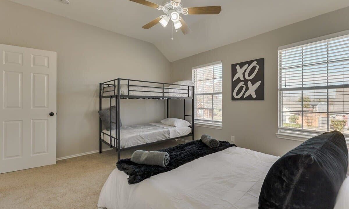 Photo of Bedroom in Rowlett