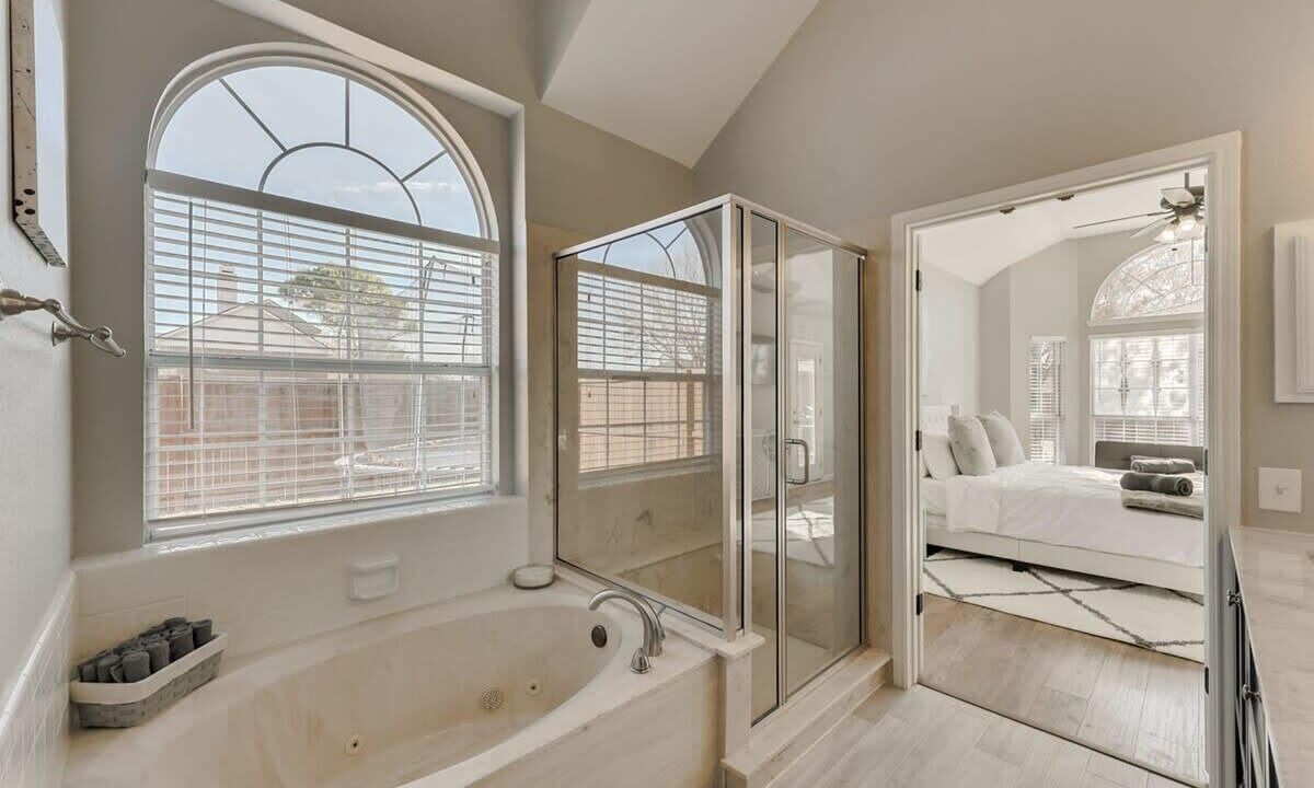 Photo of Bathroom in Rowlett