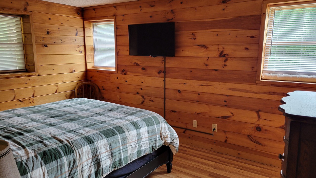 Photo of Bedroom in Blowing Rock