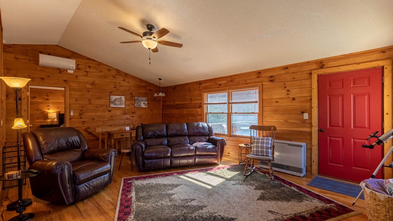 Photo of Livingroom in Blowing Rock
